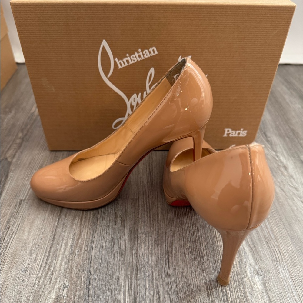 Louboutin Patent, Nude, Size 34.5 (US Size 4-1/2) 100mm high heel